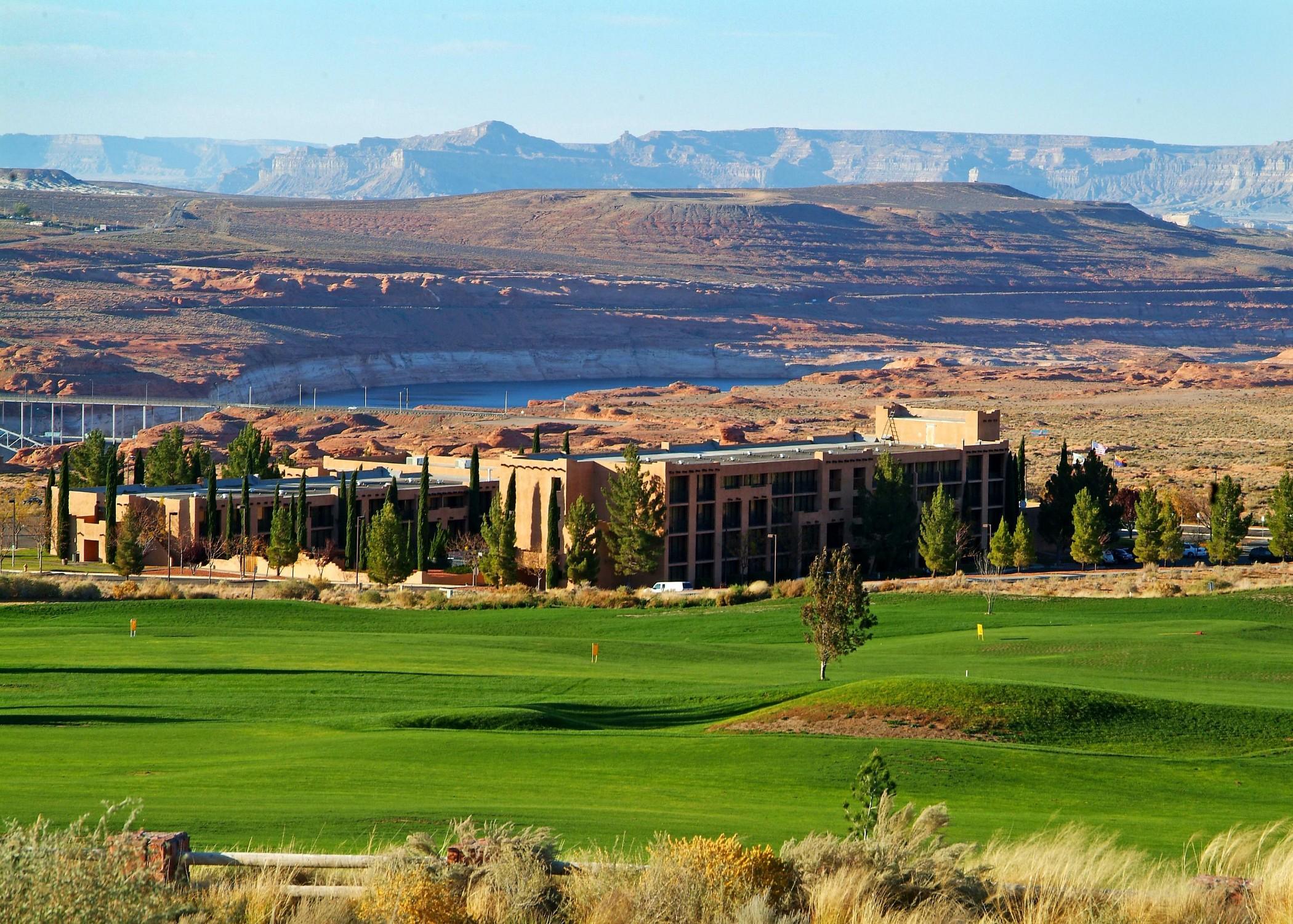 Courtyard Page At Lake Powell Hotell Exteriör bild