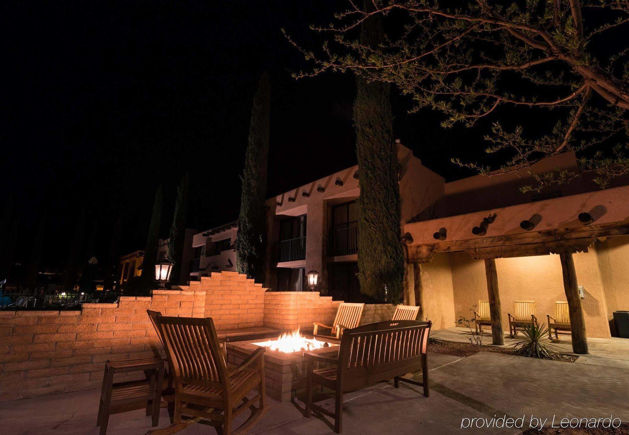 Courtyard Page At Lake Powell Hotell Exteriör bild