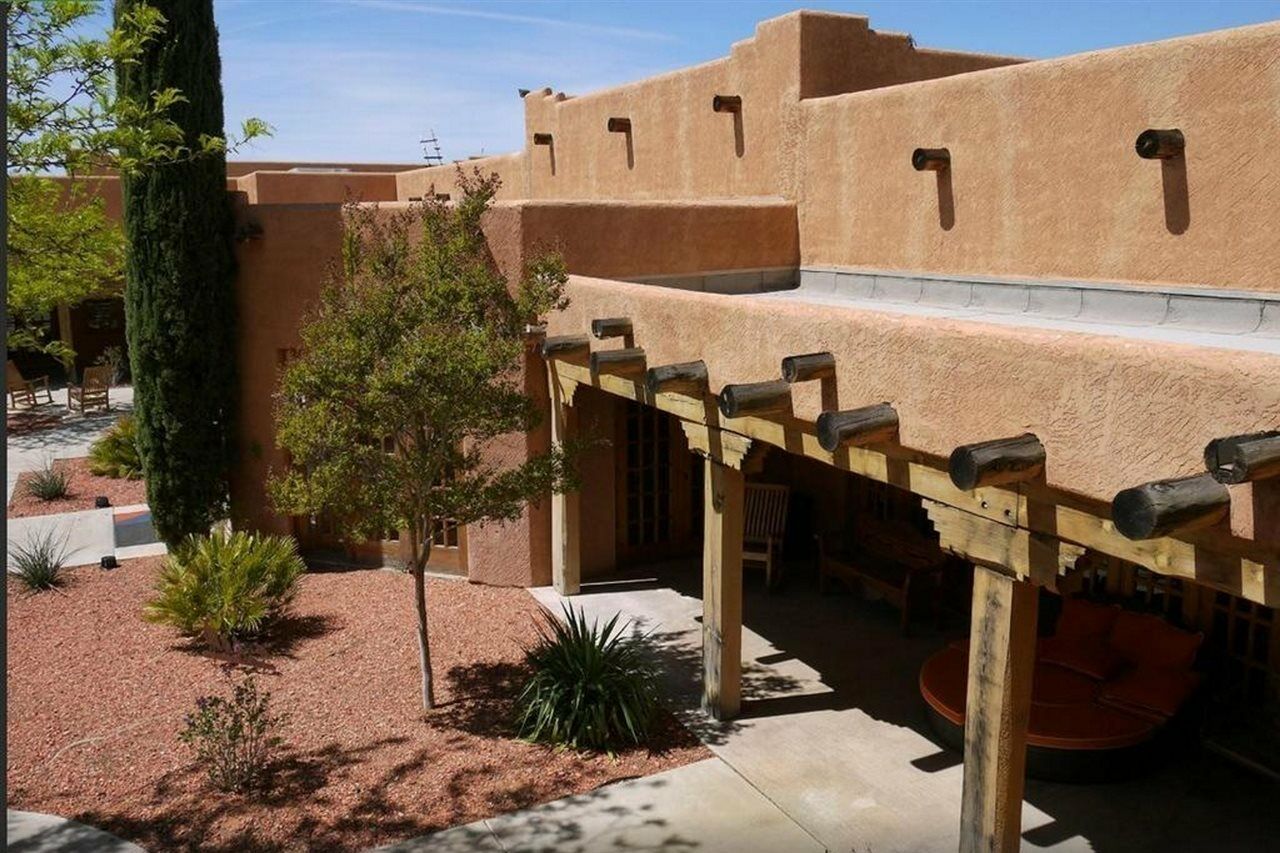 Courtyard Page At Lake Powell Hotell Exteriör bild