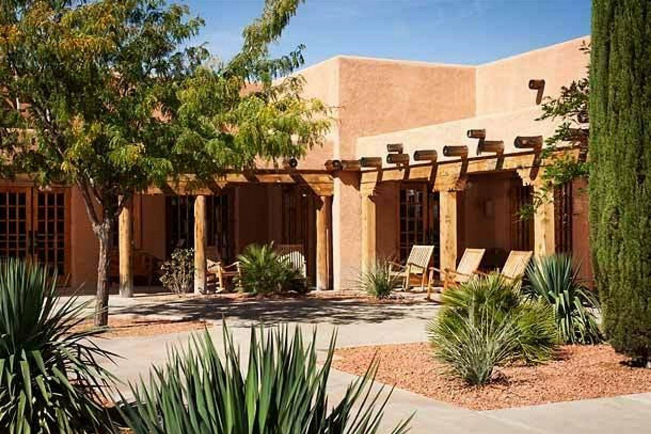 Courtyard Page At Lake Powell Hotell Exteriör bild